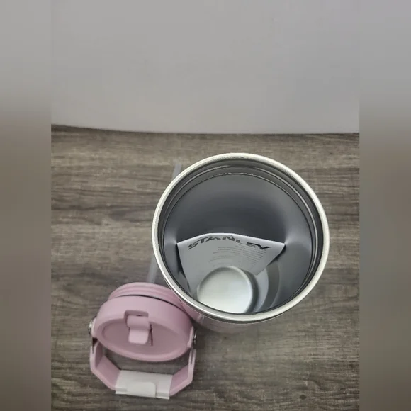 Stanley 30oz Classic Flip Straw Tumbler Pink Icicle Gloss With Handle & Lid New - Picture 5 of 6